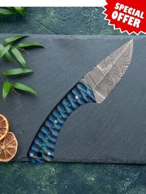 Premium Damascus Kitchen Chef Knife - Artistic Ocean Blue Wave Handle & Sheath